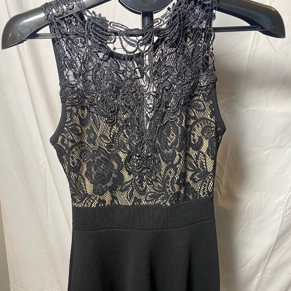 Windsor Black Lace Bodycon Mini Dress Small NWT Formal Party Cocktail